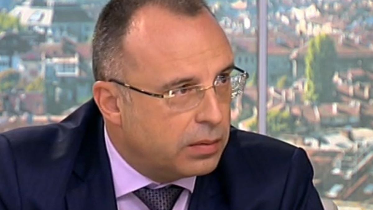Земеделският министър с важни данни за фипронила в яйцата