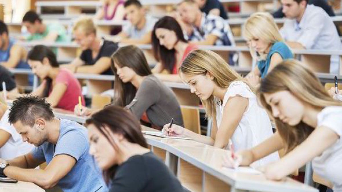 Лондон готви нова балтия за родните студенти 