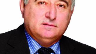 Проф. Стойко Стойков: Бившите управляващи отмениха закони, които спираха участието на офшорни компании в икономиката ни 