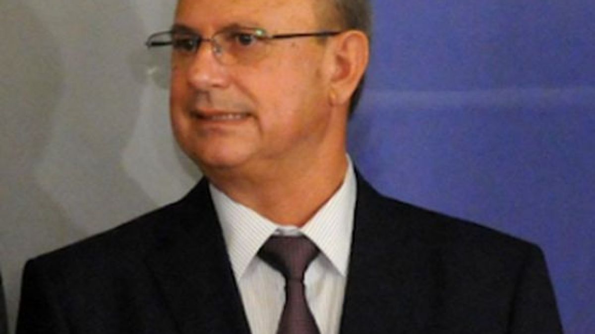 Почти 50 000 първокласници ще бъдат подпомогнати с по 250 лева