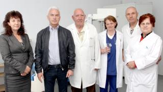 Сидеров дари рентген на болницата в Девин