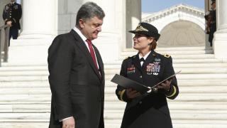 Синът на Порошенко доброволец в Източна Украйна? (ВИДЕО)