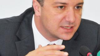 Драгомир Стойнев поиска оставката на шефката на ДКЕВР