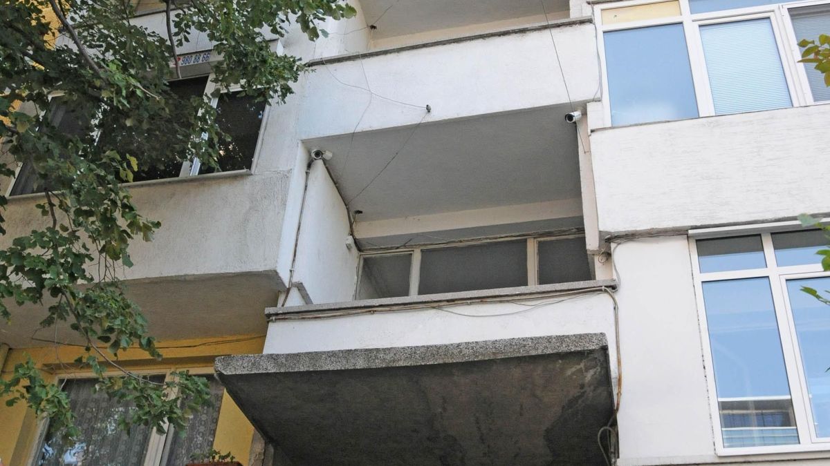 Цял блок в Русе остава на улицата
