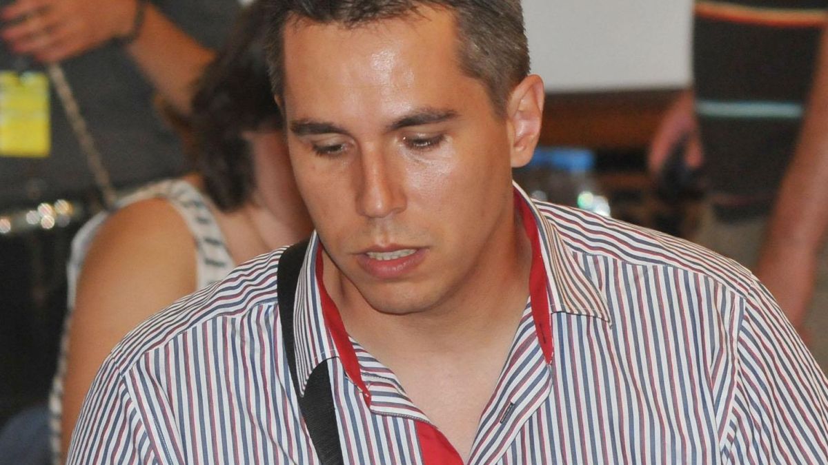 Ангел Славчев пред БЛИЦ: Бареков и жена му унижават лидерите по места