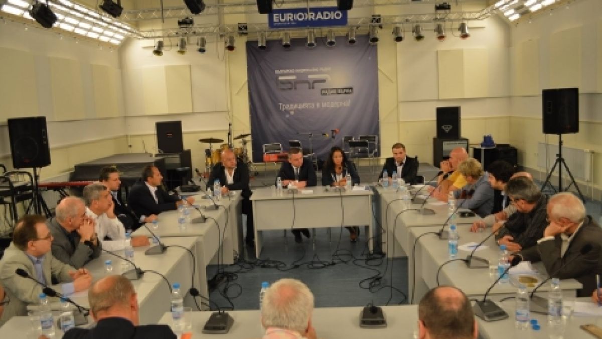 Лиляна Павлова: Можем да договорим 300 млн. лв. евро за туристическа инфраструктура