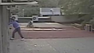 Крадец пи кафе по време на обир в Пловдив (ВИДЕО)