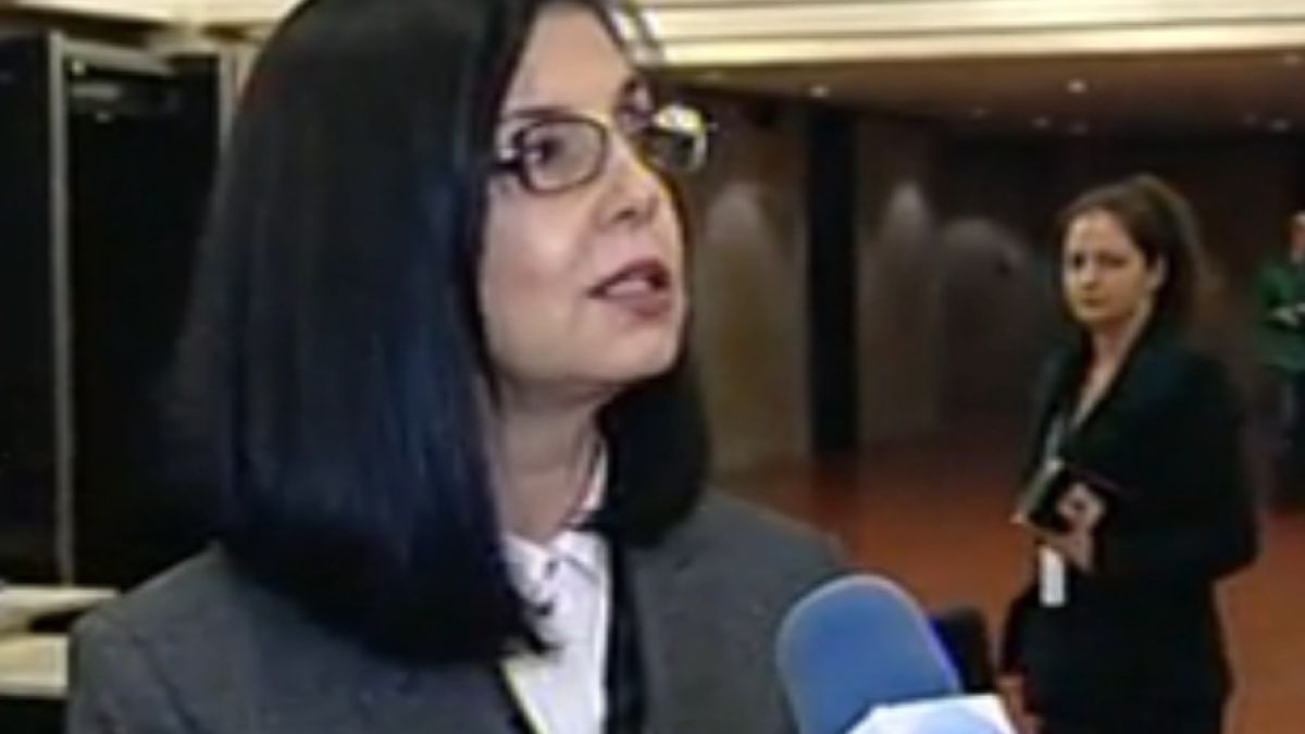 Кунева: Успокойте се, няма да се разпадне Реформаторският блок