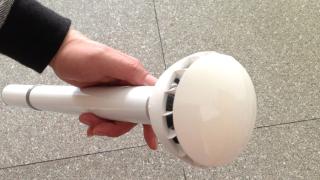 Чадърът Аir Umbrella използва въздух, за да ни пази от дъжд