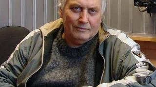 Първо в БЛИЦ: Трима пребиха писателя Владо Даверов след реч за "чудовището ДС"