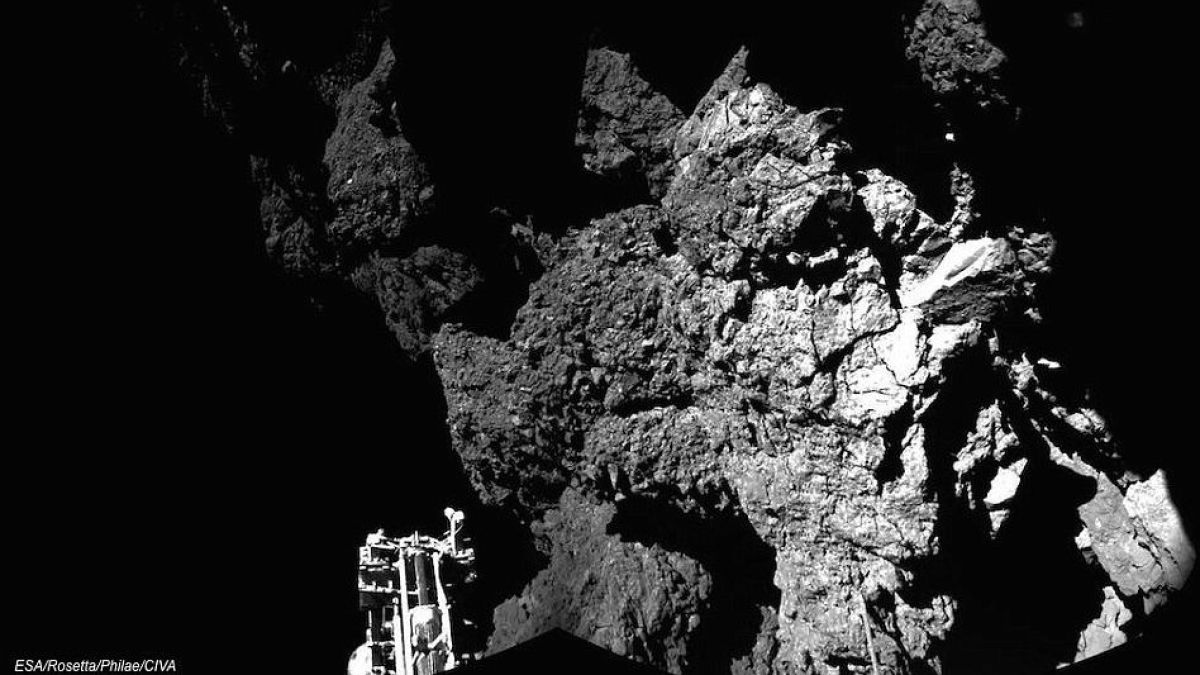 Учените в отчаяна надпревара с времето, за да спасят Philae