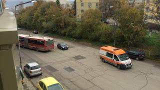 Автобус пoмете пешеходец във Варна! (СНИМКИ)