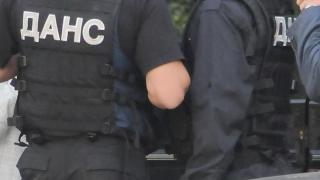 Ексклузивно в БЛИЦ: ДАНС нахлу във ДФ "Земеделие"-Варна и арестува Йорданка и Надя!