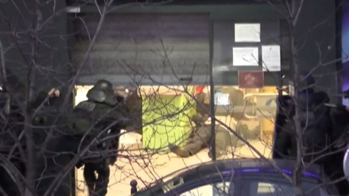 Заснеха на ВИДЕО щурма по терориста в еврейския магазин