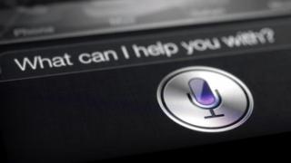 Siri по-добър лингвист от Cortana и Google Now