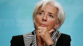 МВФ: Световната икономика отслабва, но в близко бъдеще няма да...