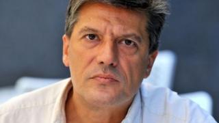 Доц. Антоний Гълъбов предупреди за опасна игра, в която се е забъркал Радев 