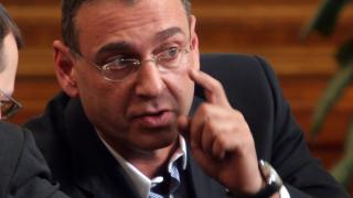 Любен Дилов: Радев е основният виновник за кризата в България