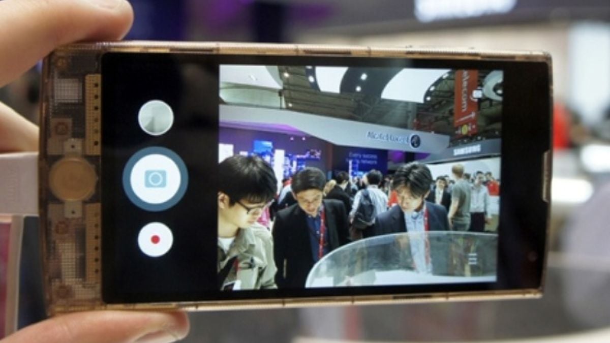 LG извади прозрачен смартфон (ВИДЕО)