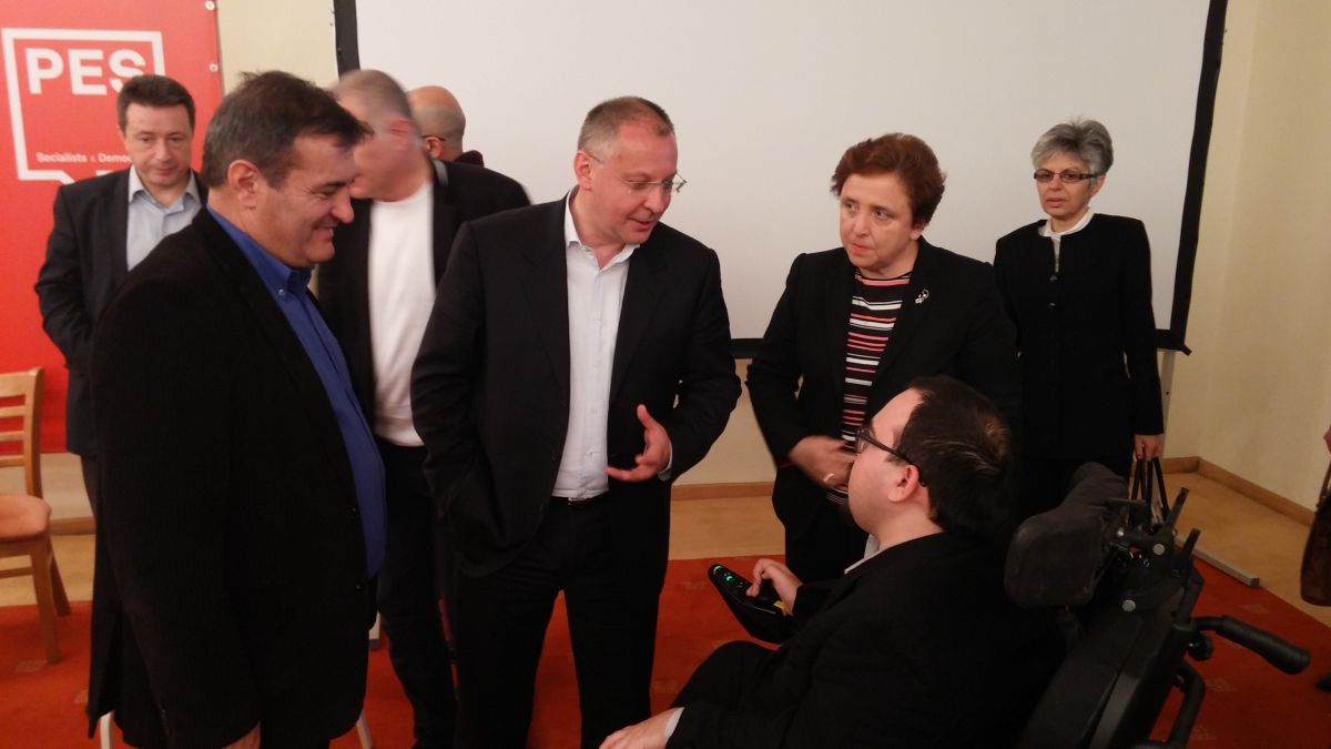 Станишев: Харизмата и бързата реакция на Борисов се износват!