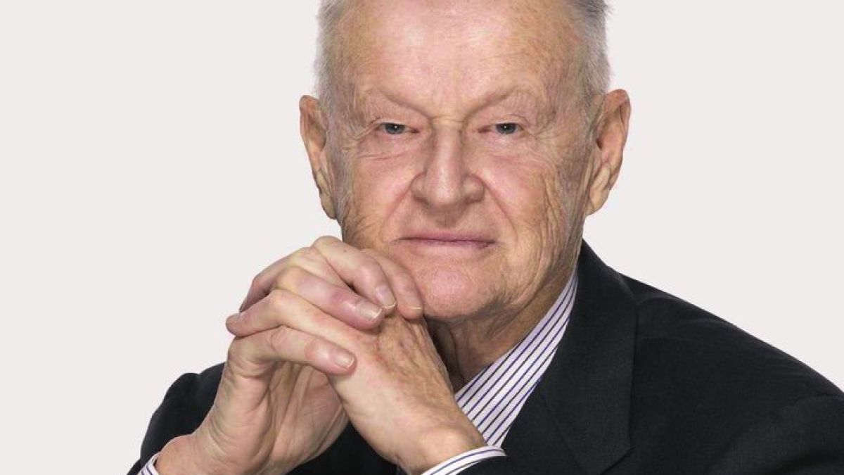 Бжежински: Членството на Украйна в НАТО даже може да се окаже вредно