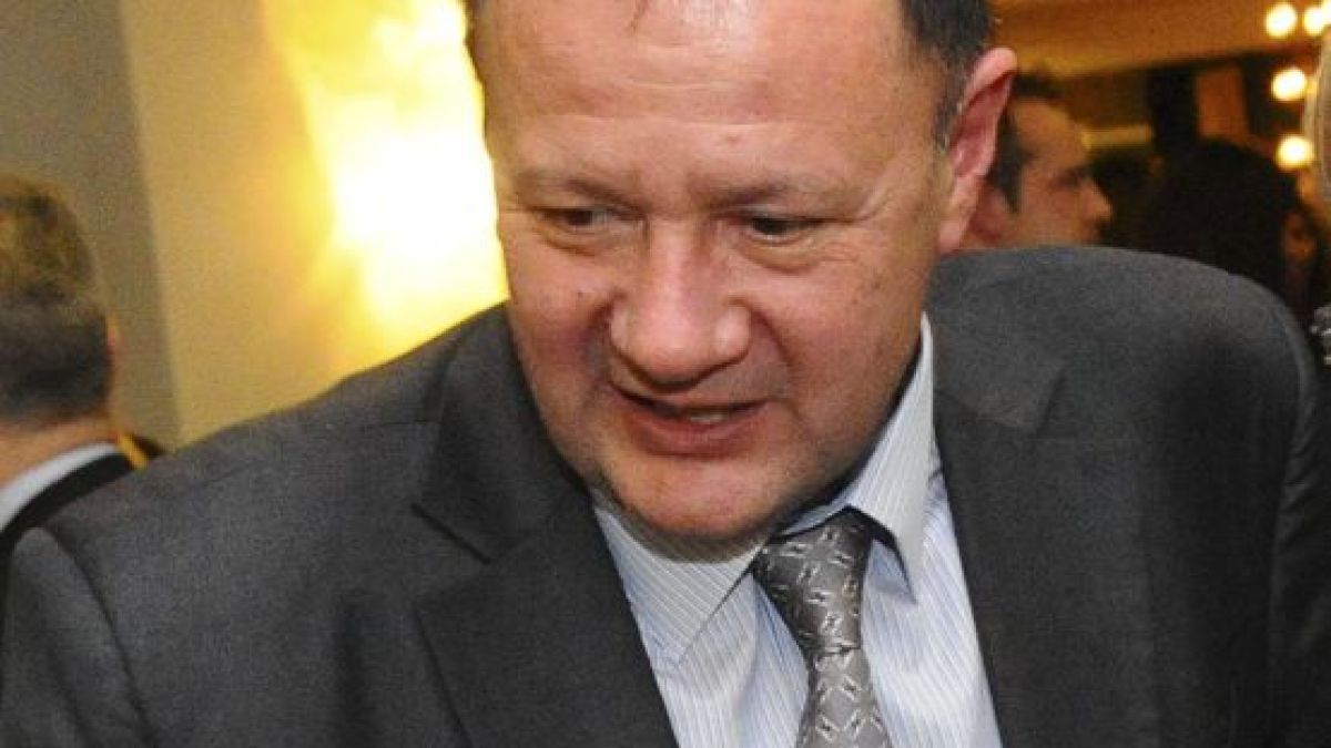 “Моя страна, моя България” на Емил Димитров остава на БСП