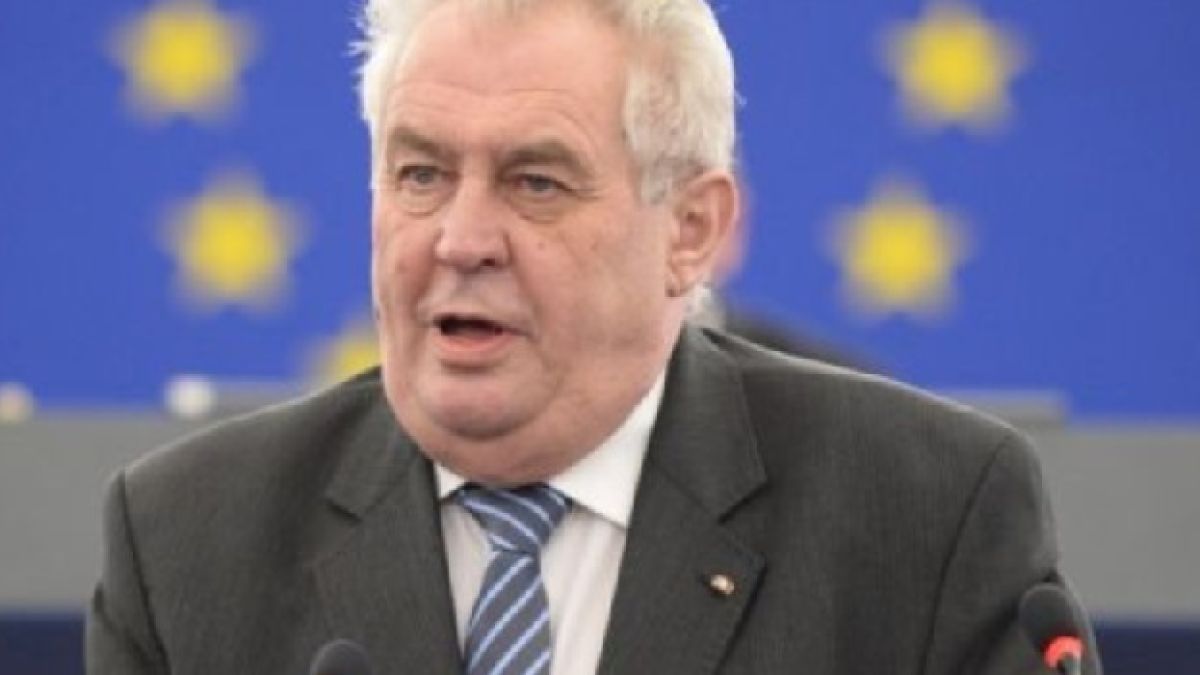 Милош Земан захлопна вратата на президентския дворец за посланика на САЩ
