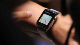 "Умният" Apple Watch разпродаден за минути