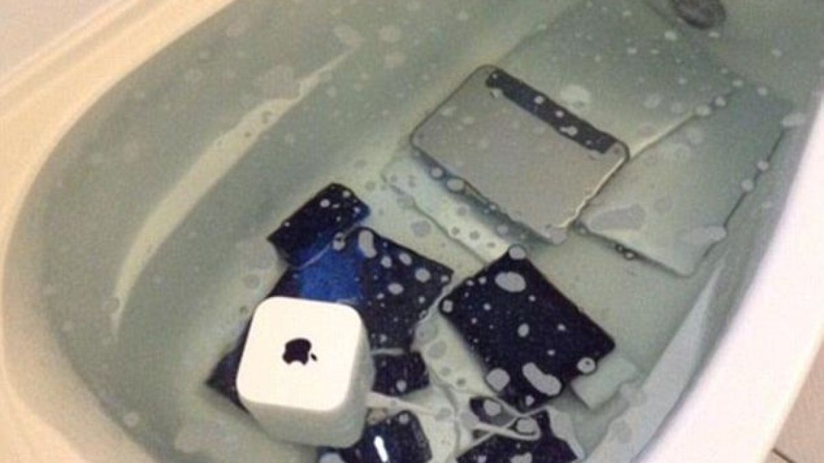 Скъпа колекция джаджи на Apple отнесе гнева на рогоноска 