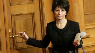 Десислава Атанасова: Поклон пред стражите на словото и духовността