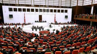 В новия турски парламент влизат рекорден брой жени
