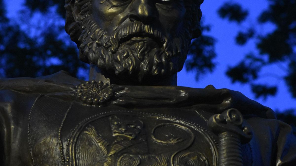 Светещите очи на цар Самуил минават на тест за яркост