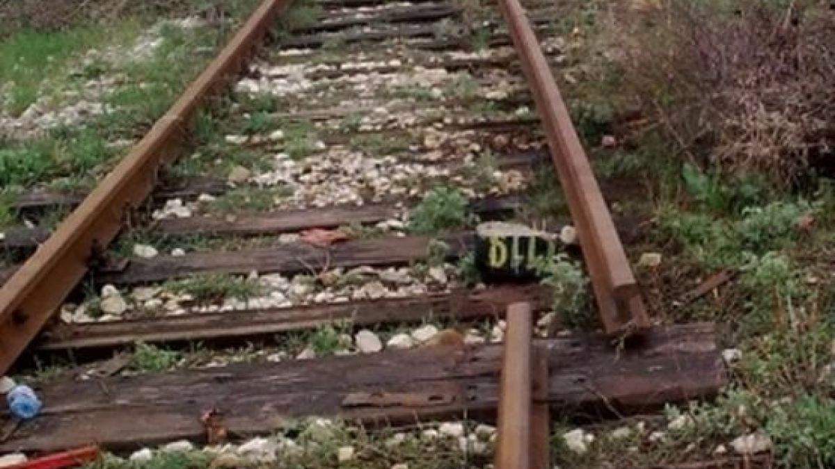 Откраднаха 9 метра релси от гара в Перник 