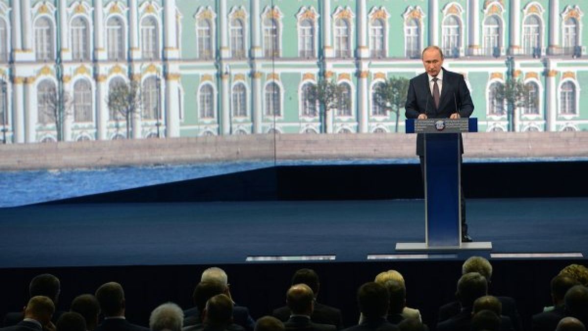 Путин: САЩ тласкат света към нова Студена война 