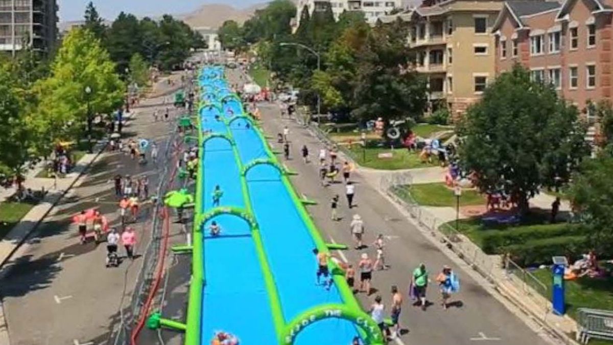 Най-дългата водна пързалка паркира в Царево 