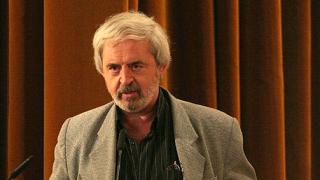 Професор фен на стадния имунитет хули НОЩ, че създал предпоставка за масова смърт