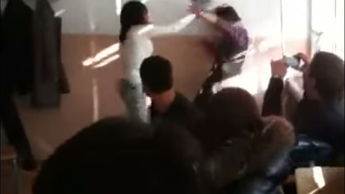 Агресивните ученици влизат в черен списък (ВИДЕО)