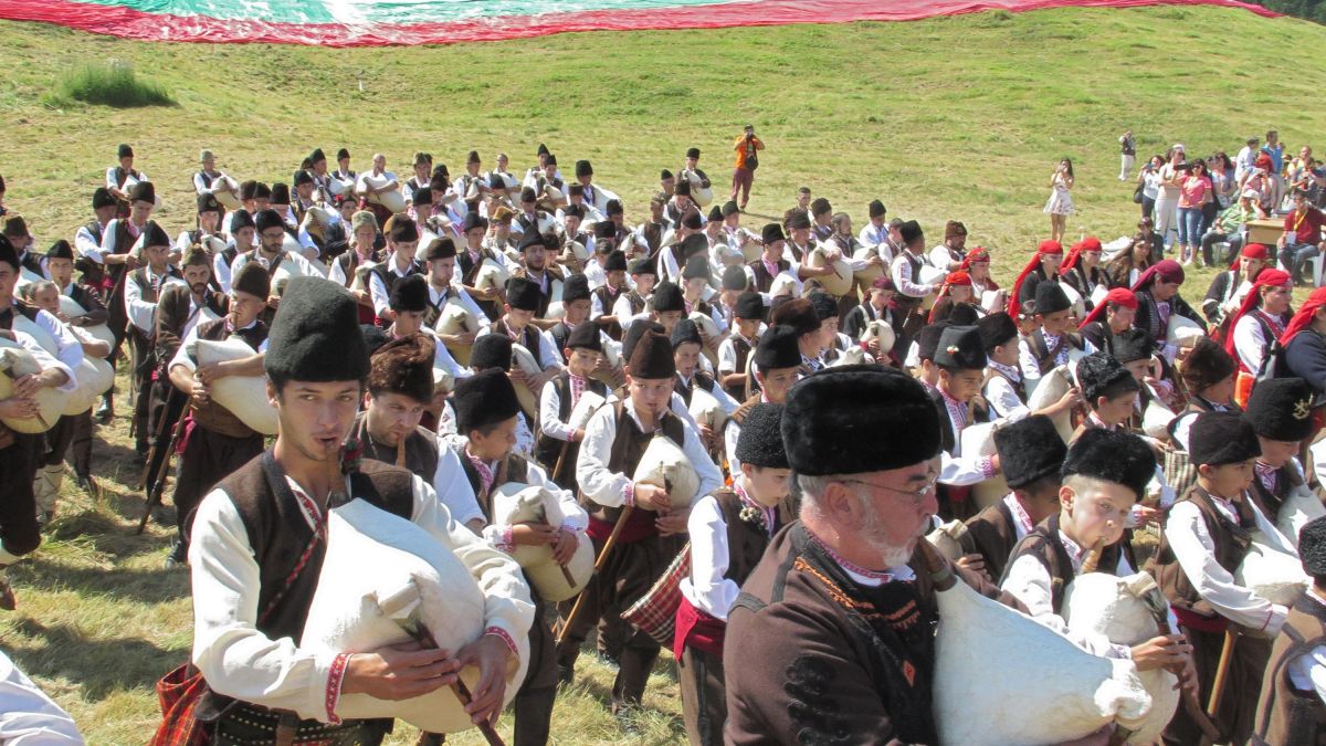 Съборът на Рожен струвал 400 000 лв., организаторите са на загуба 