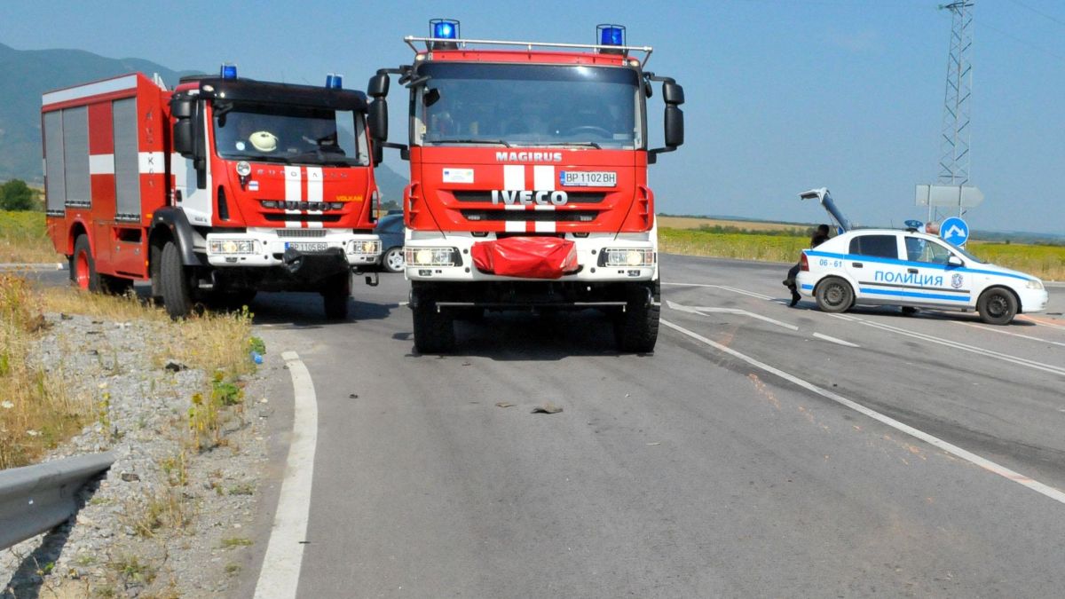 Паникьосани туристи пред БЛИЦ: Пожар вилнее между Слънчев бряг и Св.Влас