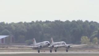 Спиращо дъха заключително шоу на авиосалона МАКС-2015 