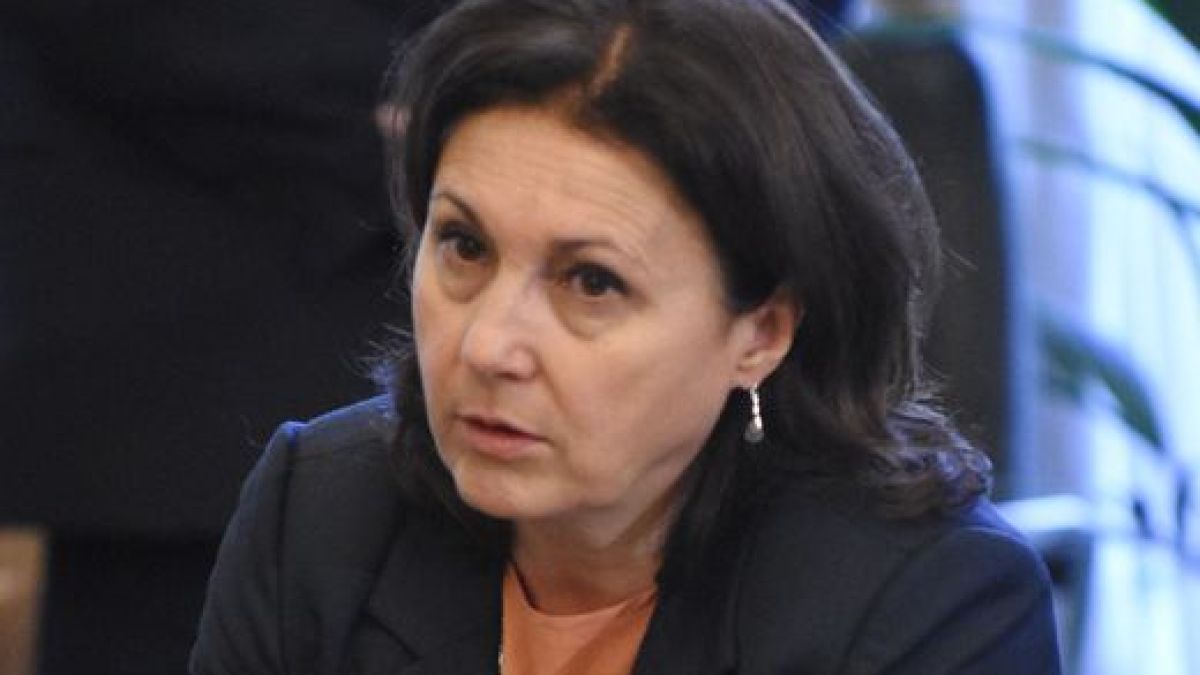 "Синя карта" ще вкарва лесно у нас чуждестранните специалисти