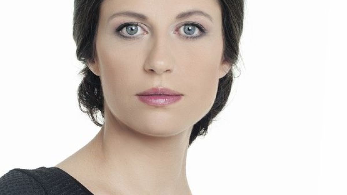 Мария Календерска препоръча: Борисов да приеме бежанци в дома си