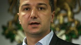 Драгомир Стойнев: Има риск ВМЗ да не изпълни поръчките си