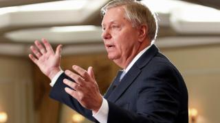 Сенатор Греъм с дръзко предложение: Ако Путин не спре войната - да смажем...