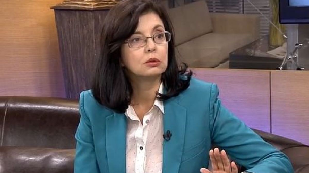Кунева: Разликата между подписания и неподписания сигнал е само в името