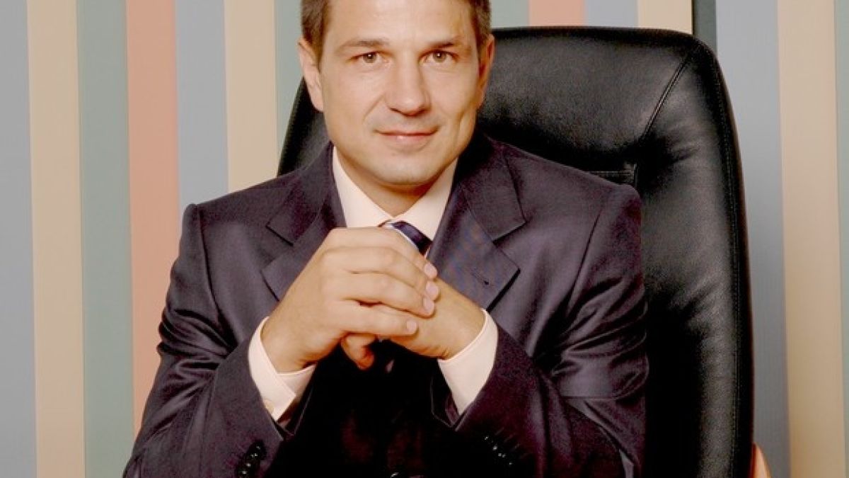 Икономист и юрист влизат в битка за кметския стол в Айтос 
