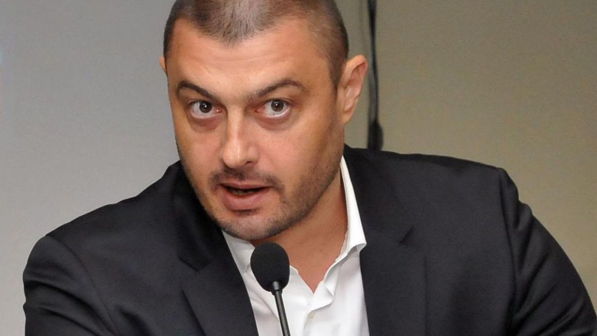 Бареков призова Фандъкова да последва примера на Борисов и да не бяга от дебат с Календерска