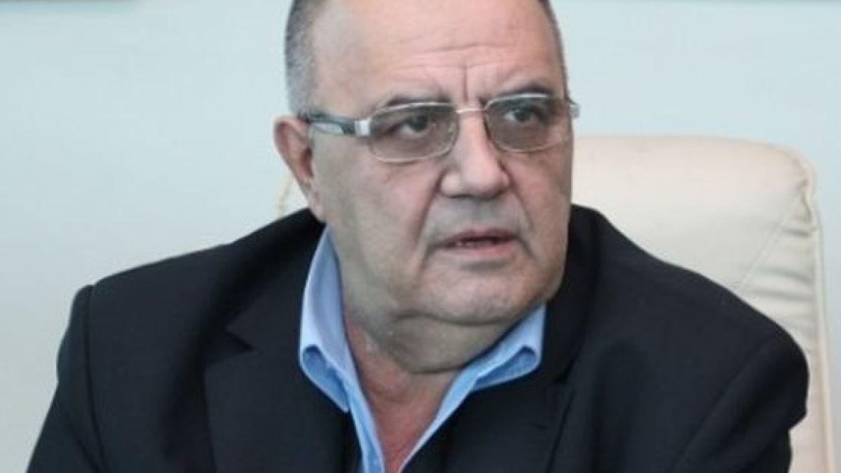 Божидар Димитров увеличи рязко заплатите на служителите в НИМ, сумите са солидни