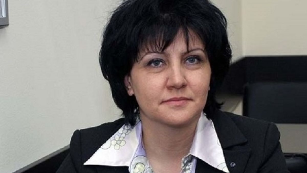 Цвета Караянчева повдигна завесата около евентуалните коалиционни партньори на ГЕРБ, трима са 