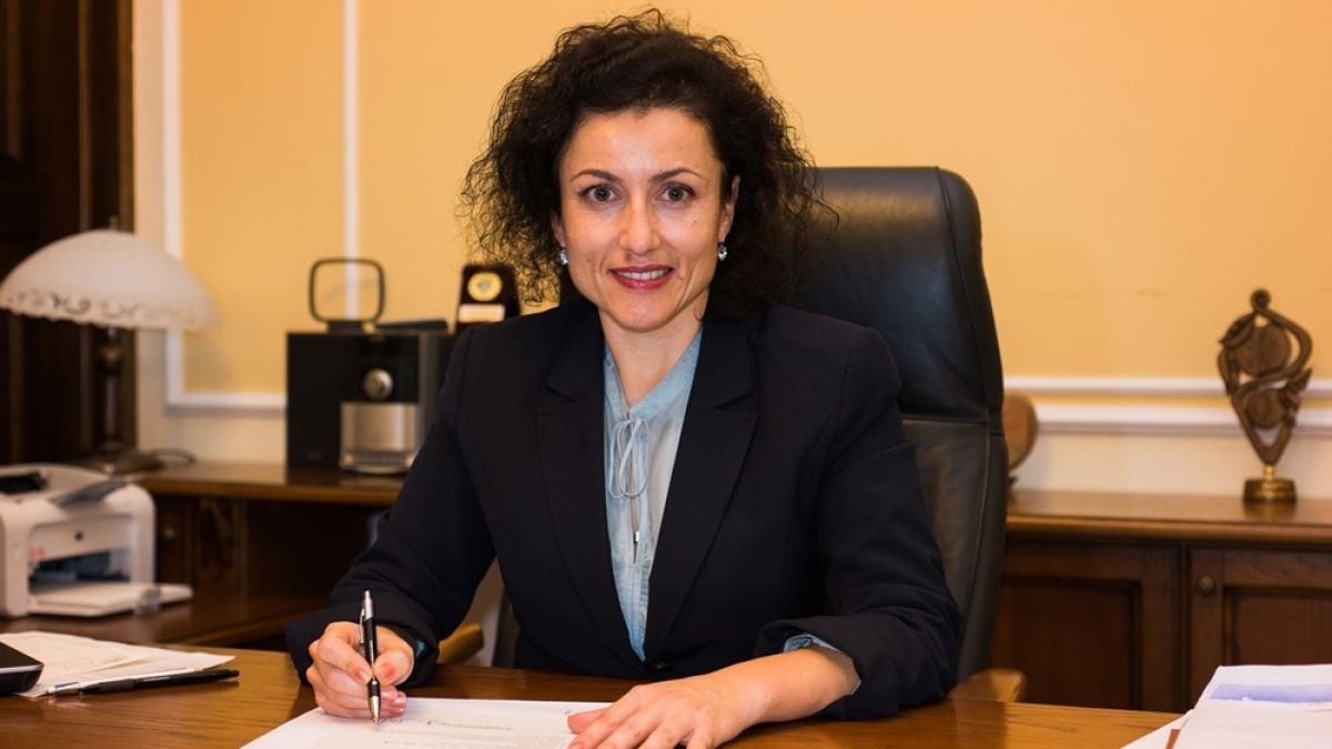 Танева предупреди във фейсбук: Земеделското министерство е на път да ощети българите (СНИМКА)